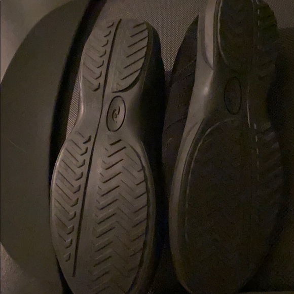 Easy Spirit shoes - Picture 2 of 2